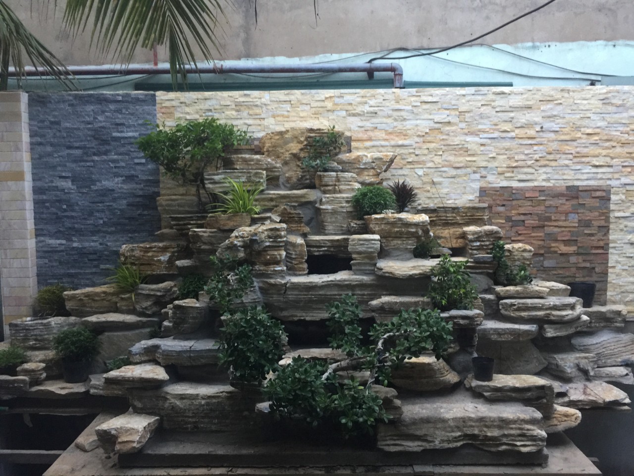 Dịch vụ sữa chữa hòn non bộ cũ nhanh chóng, tiết kiệm